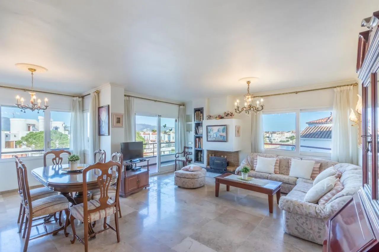 Basic Comfort Apartment Les Dunes 0138 Ampuriabrava 0*,  España